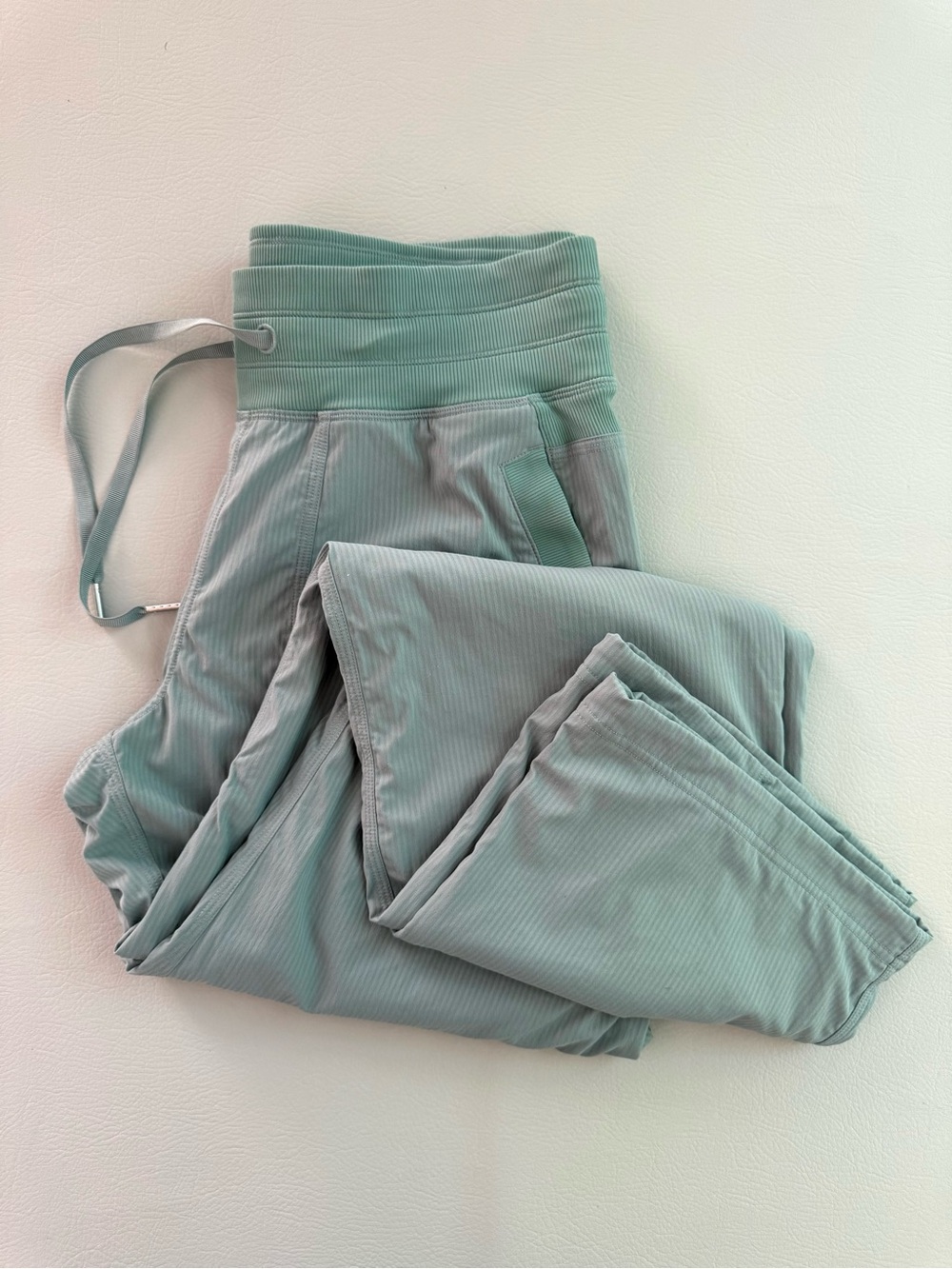Lululemon Dance Studio Mid Rise Pants size 8 Regular Crater Blue Style LW5ENNR